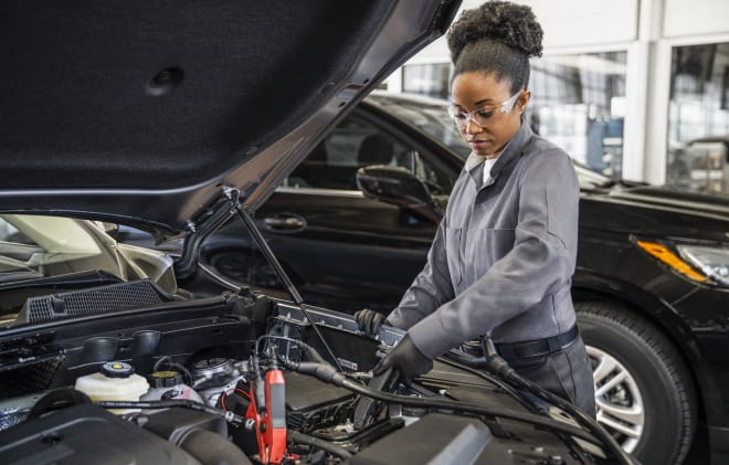 Serviço de bateria automotiva