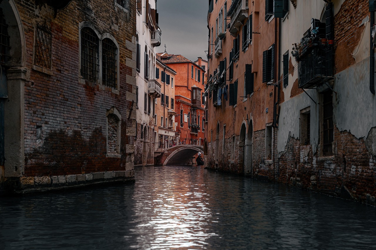 Venice-inspired canals in London